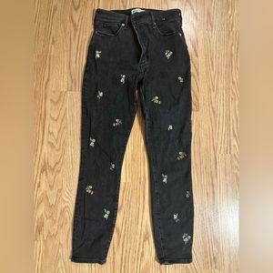 Abercrombie & Fitch High Rise Skinny Ankle Jean
